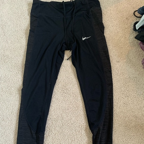 Black Nike Dri-Fit drawstring leggings - Picture 9 of 10